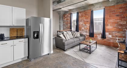 The Nelson Lofts - Unit 1 (1 BR)
