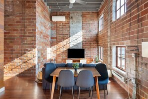 Dining - The Nelson Lofts Penthouse (2BR) (Davenport)