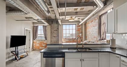 The Nelson Lofts - Unit 2 (1 BR)