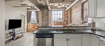 The Nelson Lofts - Unit 2 (1 BR)