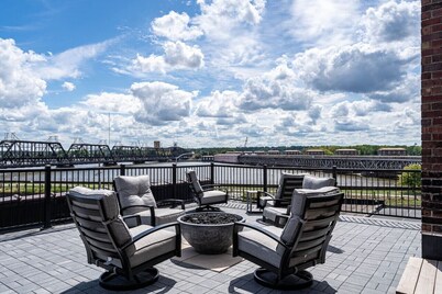 The Nelson Lofts - Unit 3 (2 BR)