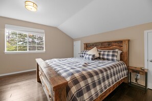 4 bedrooms, free WiFi, bed sheets