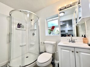 Hårtørrer, håndklæder, Sæbe, Shampoo