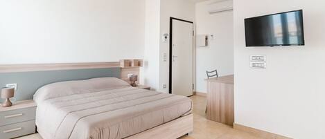 1 chambre, fer et planche Ă repasser, Wi-Fi, draps fournis