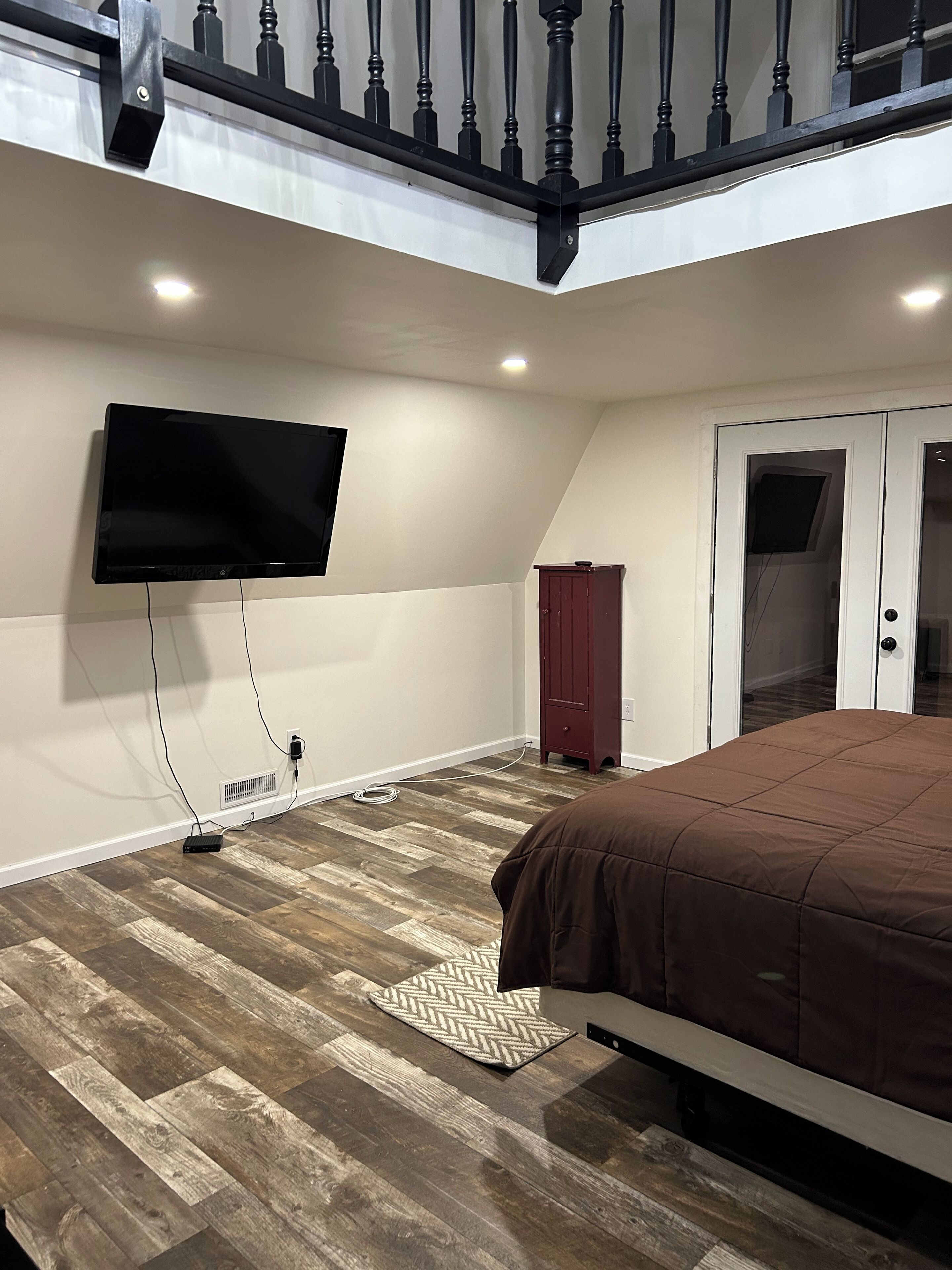 4 makuuhuonetta, ilmainen Wi-Fi