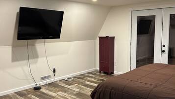 4 makuuhuonetta, ilmainen Wi-Fi