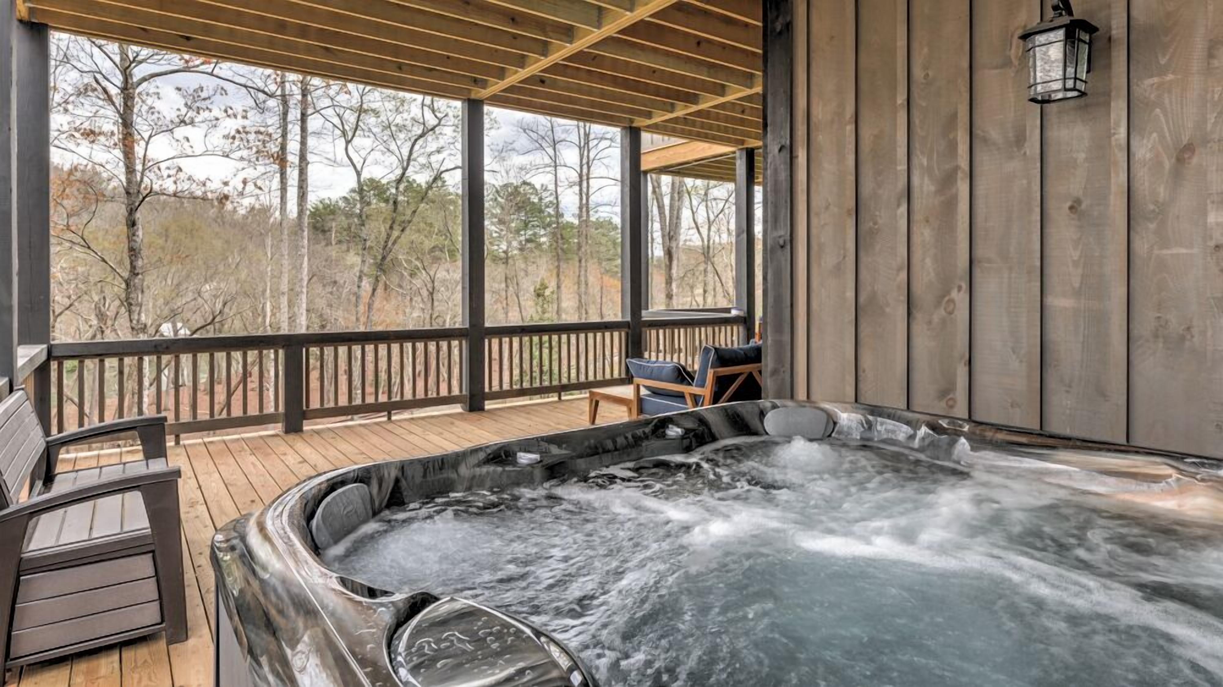Outdoor spa tub