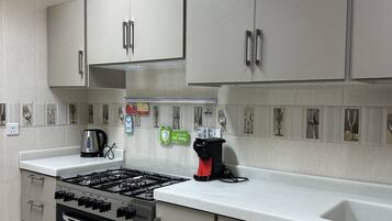 Design-Apartment, 2 Schlafzimmer | Eigene Küche | Wasserkocher