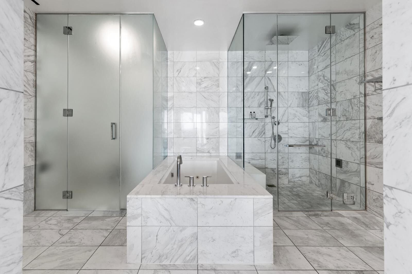 Shower, jetted tub, hair dryer, towels