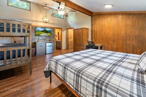 2 habitaciones, tabla de planchar con plancha y wifi gratis 