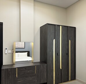 Design Apartment, 2 Bedrooms | 2 bedrooms, blackout drapes, iron/ironing board, free WiFi - Al-Mutamarat A-3 Timeless History GX37 (Riyadh)