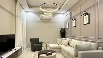 Design Apartment, 2 Bedrooms | Living area