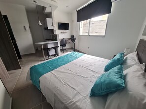 Suite | In-room safe, individually decorated, individually furnished, desk - 407 Moderno Aparta-Suite en Versalles Tipo Loft - Cali Tower Suites & Lofts (Cali)