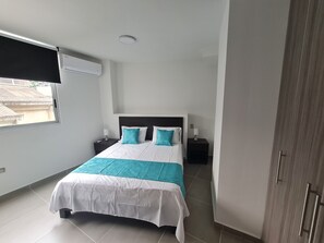 Caja de seguridad en la habitación y decoración personalizada 