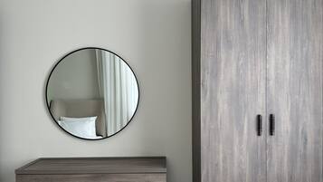 Design Apartment, 3 Bedrooms | 3 bedrooms, blackout curtains, iron/ironing board, free WiFi