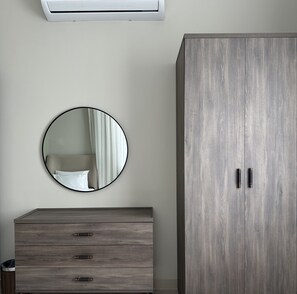 Departamento de diseñador, 3 habitaciones | 3 habitaciones, cortinas blackout y tabla de planchar con plancha