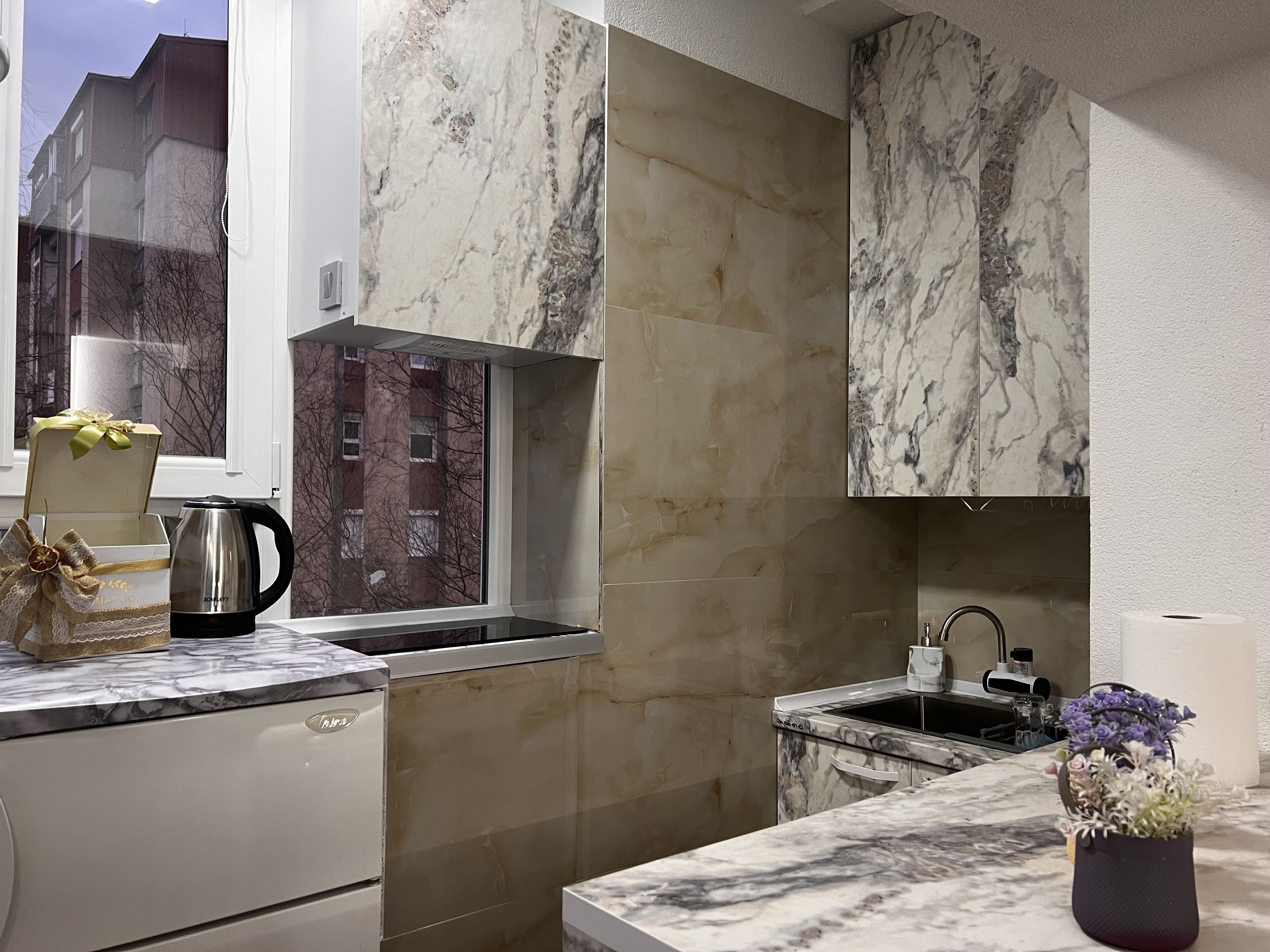 Refrigerador, horno, parrilla de estufa y lavavajillas 