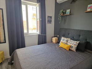 3 bedrooms, iron/ironing board, Internet, bed sheets