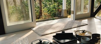 Designer private villa located in a quiet villa ar / Ito Shizuoka