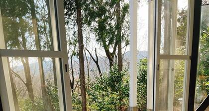 Designer private villa located in a quiet villa ar / Ito Shizuoka