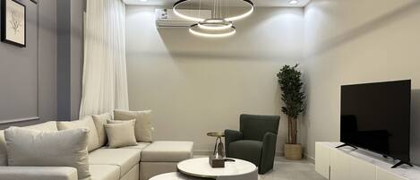 Design Apartment, 2 Bedrooms | Living area