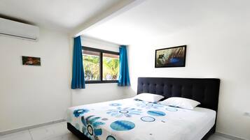 3 habitaciones, escritorio, tabla de planchar con plancha y wifi gratis