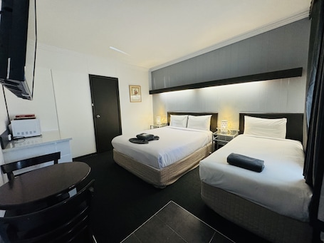 1 bedroom, desk, iron/ironing board, free WiFi