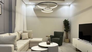 Design Apartment, 2 Bedrooms | Living area