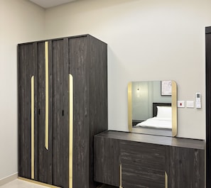 ดีไซน์อพาร์ทเมนท์, 2 ห้องนอน | 2 ห้องนอน, ผ้าม่านกันแสง, เตารีด/โต๊ะรีดผ้า, Wi-Fi ฟรี