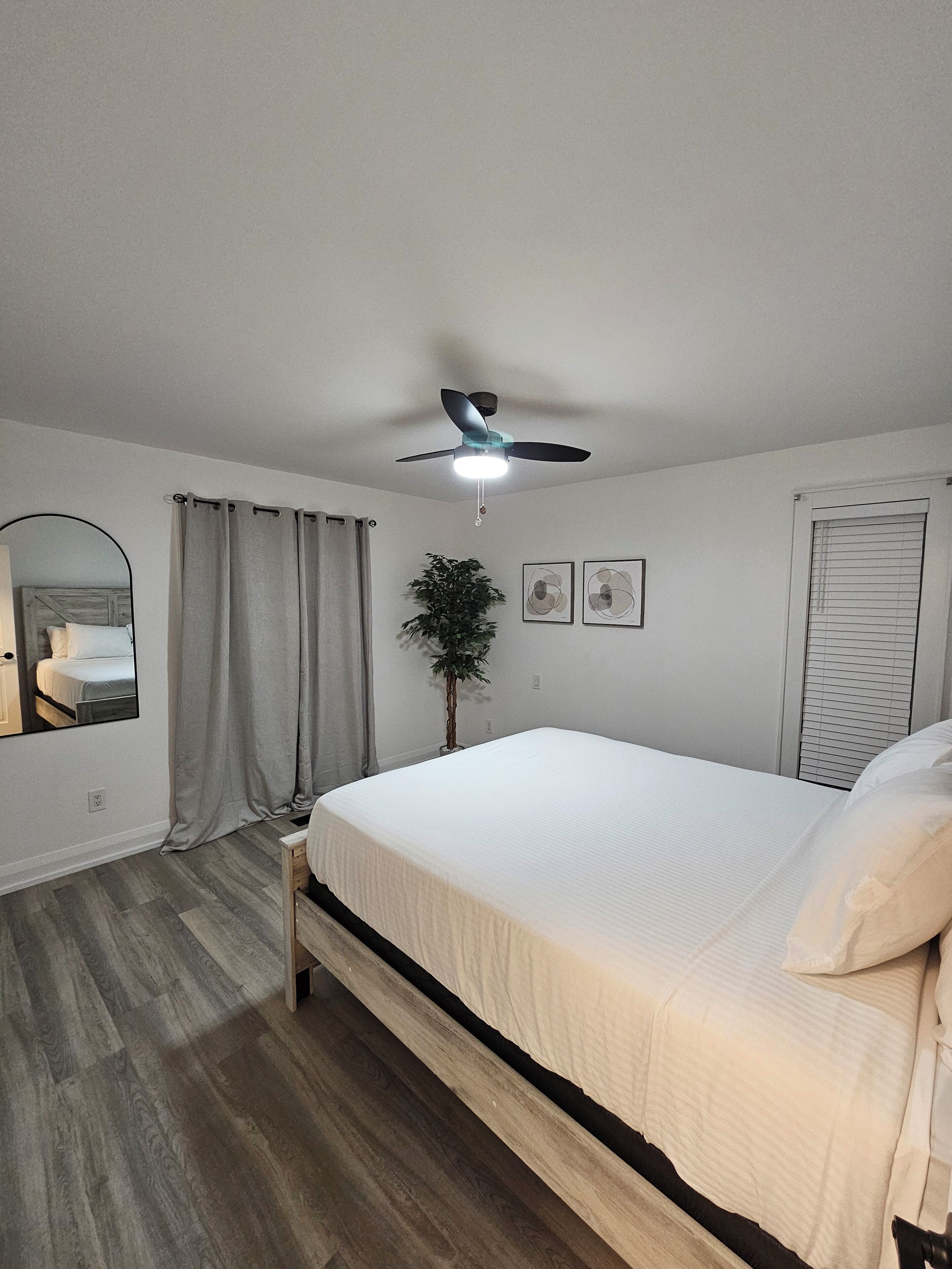 4 bedrooms, WiFi, bed sheets