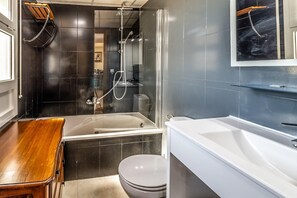 Towels - Sant Genis 19.2 Top floor apartment with terrace (Llança)