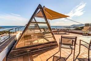 Outdoor dining - Sant Genís 19.1 - Top floor apartment with terrace (Llança)