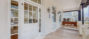 Close to everything Albuquerque A, Stay here!