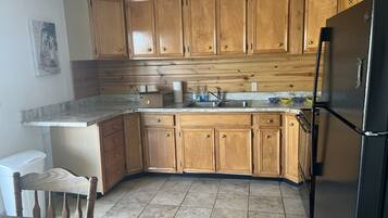 Micro-ondes, four, plaque de cuisson