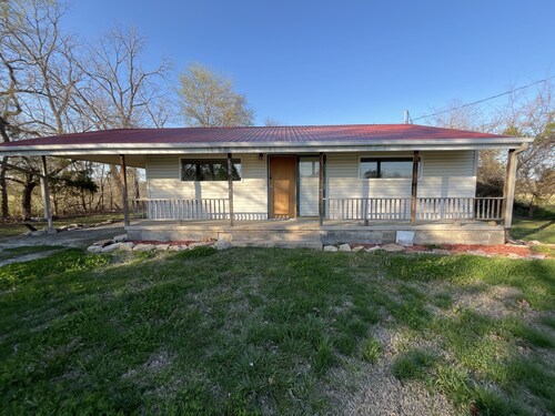 Tranquil Farmstead Haven — A Countryside Escape