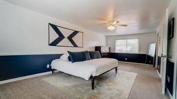 4 bedrooms, iron/ironing board, WiFi, bed sheets