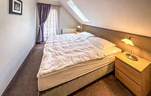 2 soverom, reiseseng for barn og sengetøy