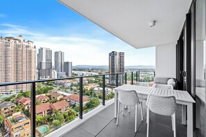 Terrace/patio - Opus - Hosted by Gold Coast Luxury Resorts (Broadbeach)