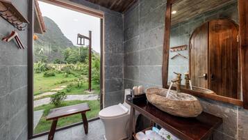 Superior Double Room, 1 King Bed | Bathroom | Separate tub and shower, designer toiletries, hair dryer, slippers