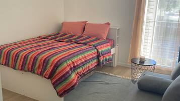 1 bedroom, iron/ironing board, free WiFi, bed sheets