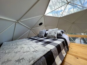 1 bedroom, in-room safe, bed sheets