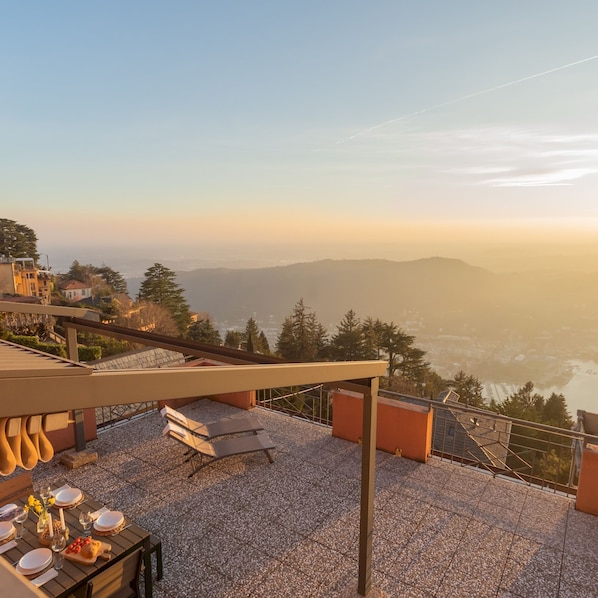 Apartment | 2 bedrooms - Sunset Terrace Loft Best View on Como (Brunate)