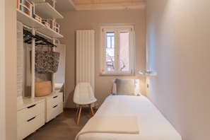 2 bedrooms