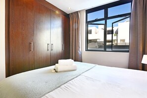 1 多间卧室、免费 WiFi、床单