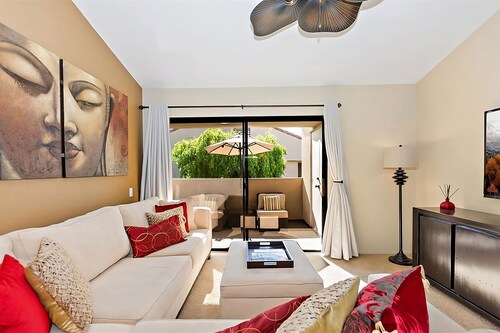 New! Downtown Zen Oasis: Pools, Spa, 2 Patios, Pickleball