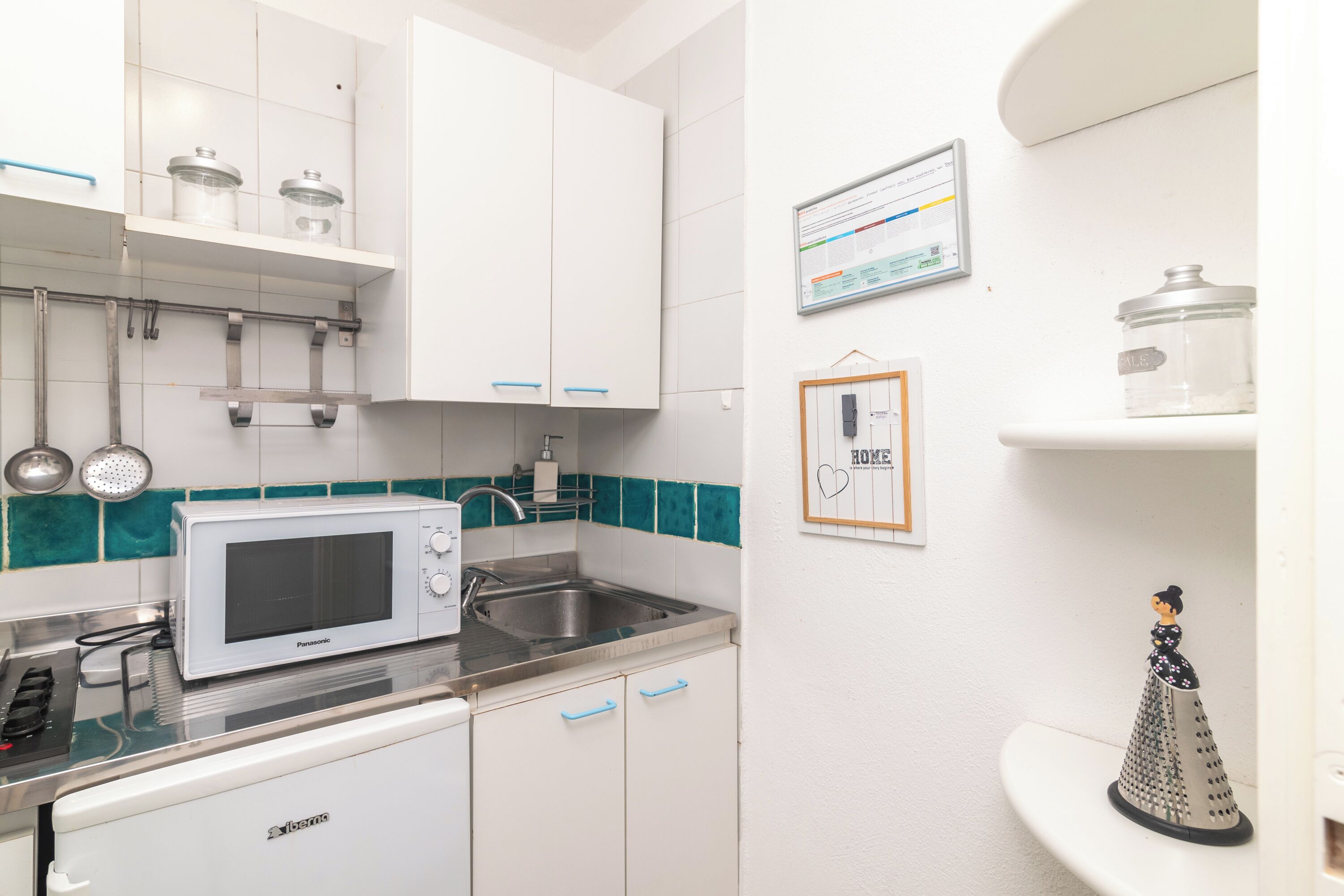 Family Apartment, Multiple Bedrooms, 2 Bathrooms (Trilo Porto Rotondo Castello 1) | Private kitchen | Fridge, oven, stovetop, cookware/dishes/utensils