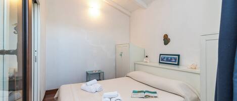 Departamento familiar, varias habitaciones (Bilo Porto Rotondo Castello 3) | 1 habitación, wifi gratis y ropa de cama