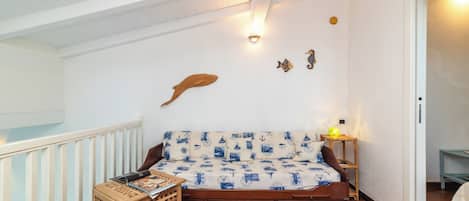 Familienapartment, Mehrere Schlafzimmer (Bilo Porto Rotondo Castello 3) | 1 Schlafzimmer, kostenloses WLAN, Bettwäsche