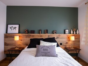 4 camere, ferro/asse da stiro, Wi-Fi