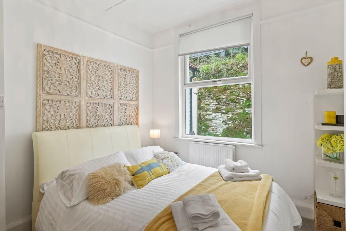 2 多间卧室、熨斗/熨衣板、WiFi、床单